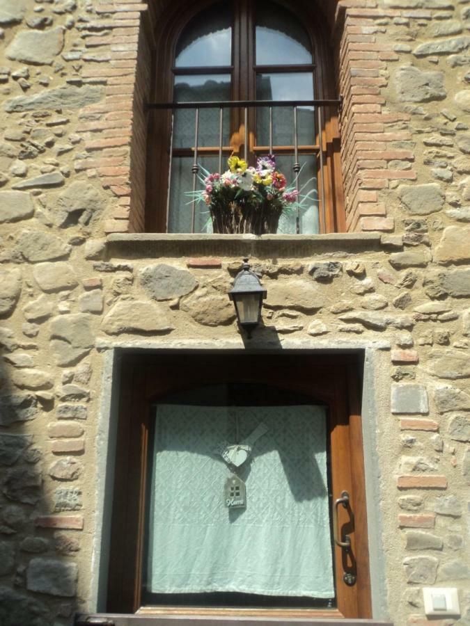 Appartement La Tana Nel Castelvecchio à Giampierone Extérieur photo